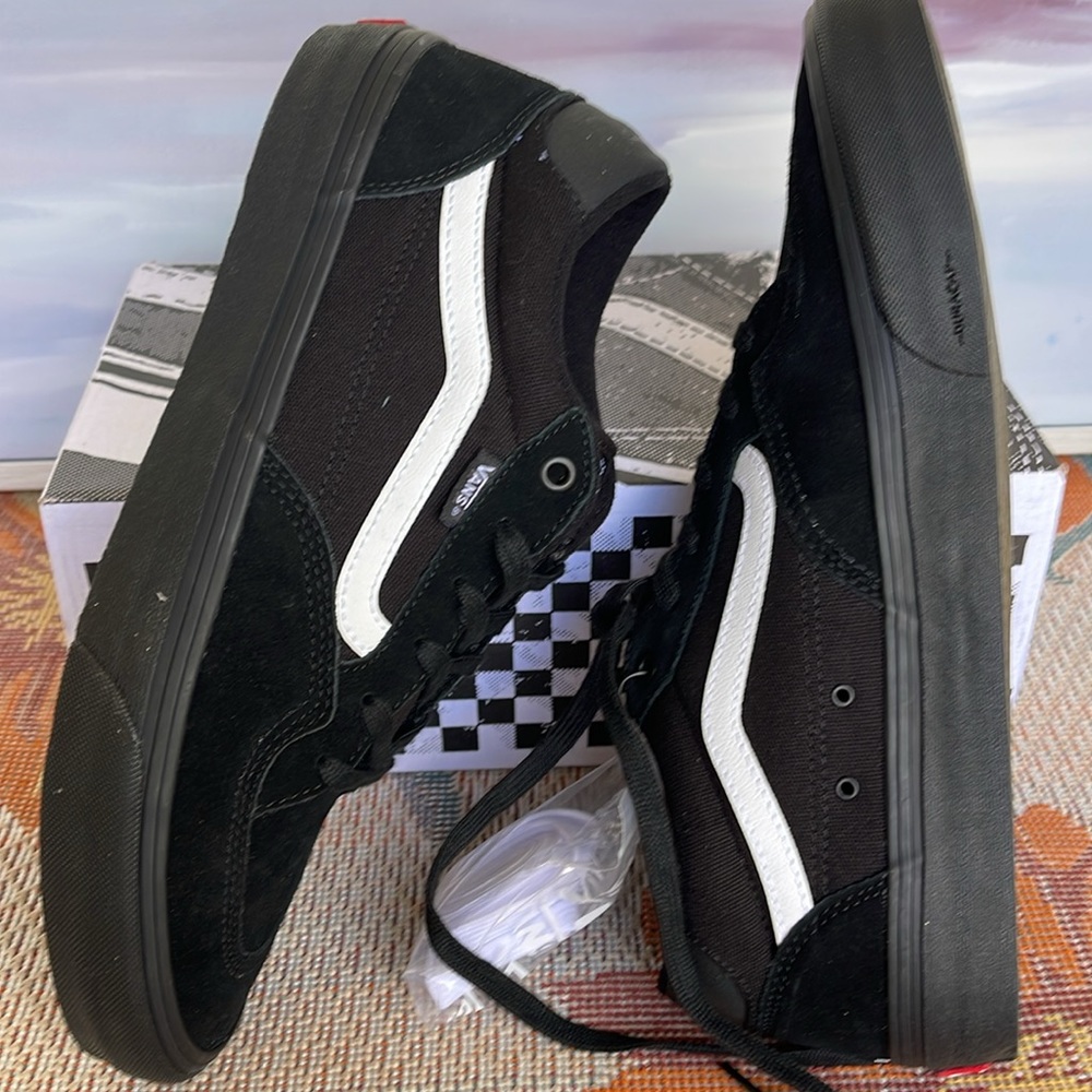 Vans WMNS Rowan
Black/Black/White
VN0A5JICB8C
Sneakers - Picture 13 of 16
